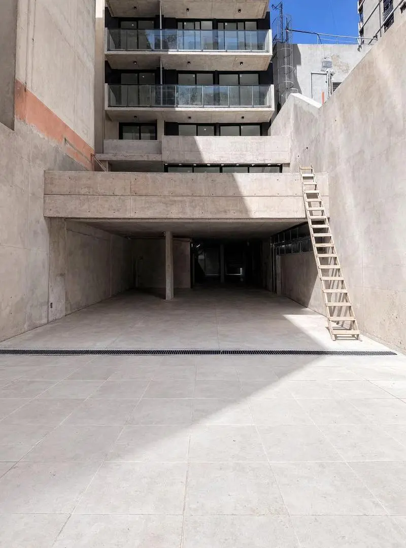 LOCAL A ESTRENAR EN ALQUILER – AV. SANTA FE 3600 – 360m² - PALERMO 1