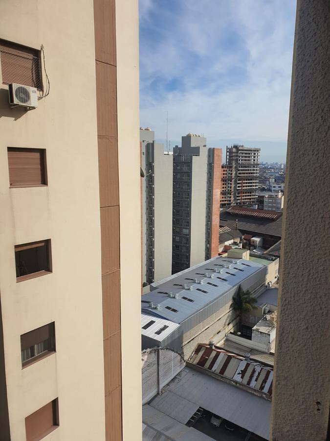 Departamento en Venta de Tres Ambientes, Excelente Oportunidad - Avellaneda 4