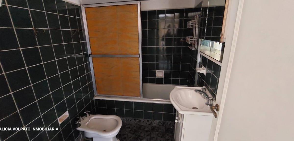 Departamento en Venta de Tres Ambientes en Excelente Ubicación 1