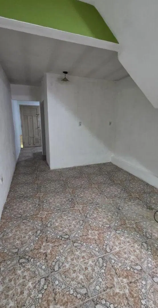 Dúplex de 50 m² con 2 dormitorios en alquiler en Wilde. 4