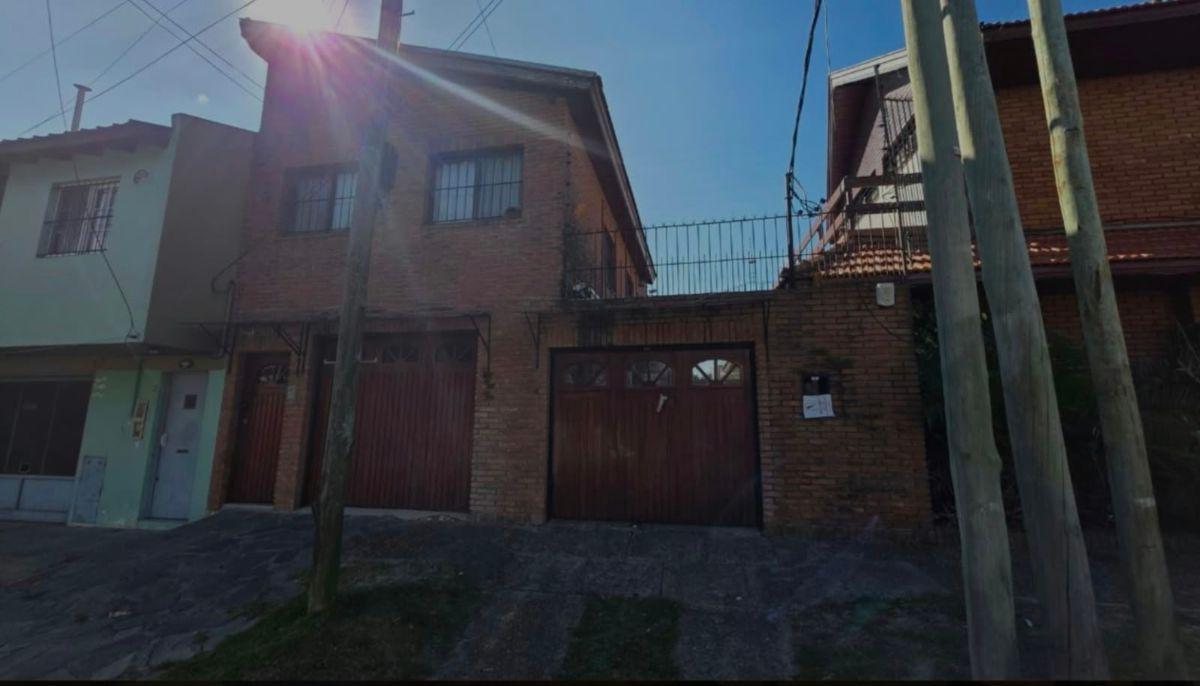 Foto de CASA + DEPARTAMENTO 3 amb + 2 ENTRADAS DE AUTO INDEPENDIENTES (para 4, imagen 3
