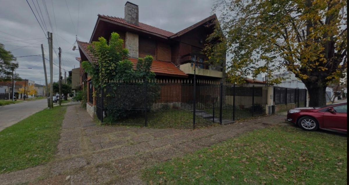 Foto de CASA + DEPARTAMENTO 3 amb + 2 ENTRADAS DE AUTO INDEPENDIENTES (para 4, imagen 2