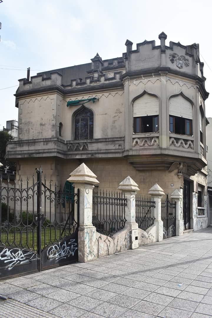 Casona señorial antigua retasada