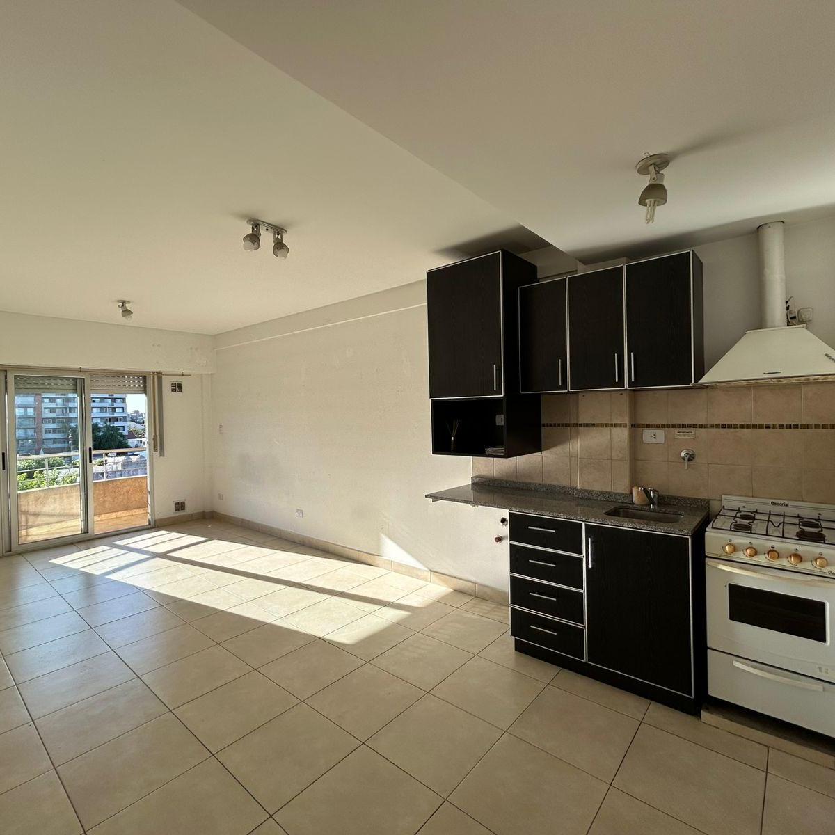 VENTA Monoambiente Moron Sur