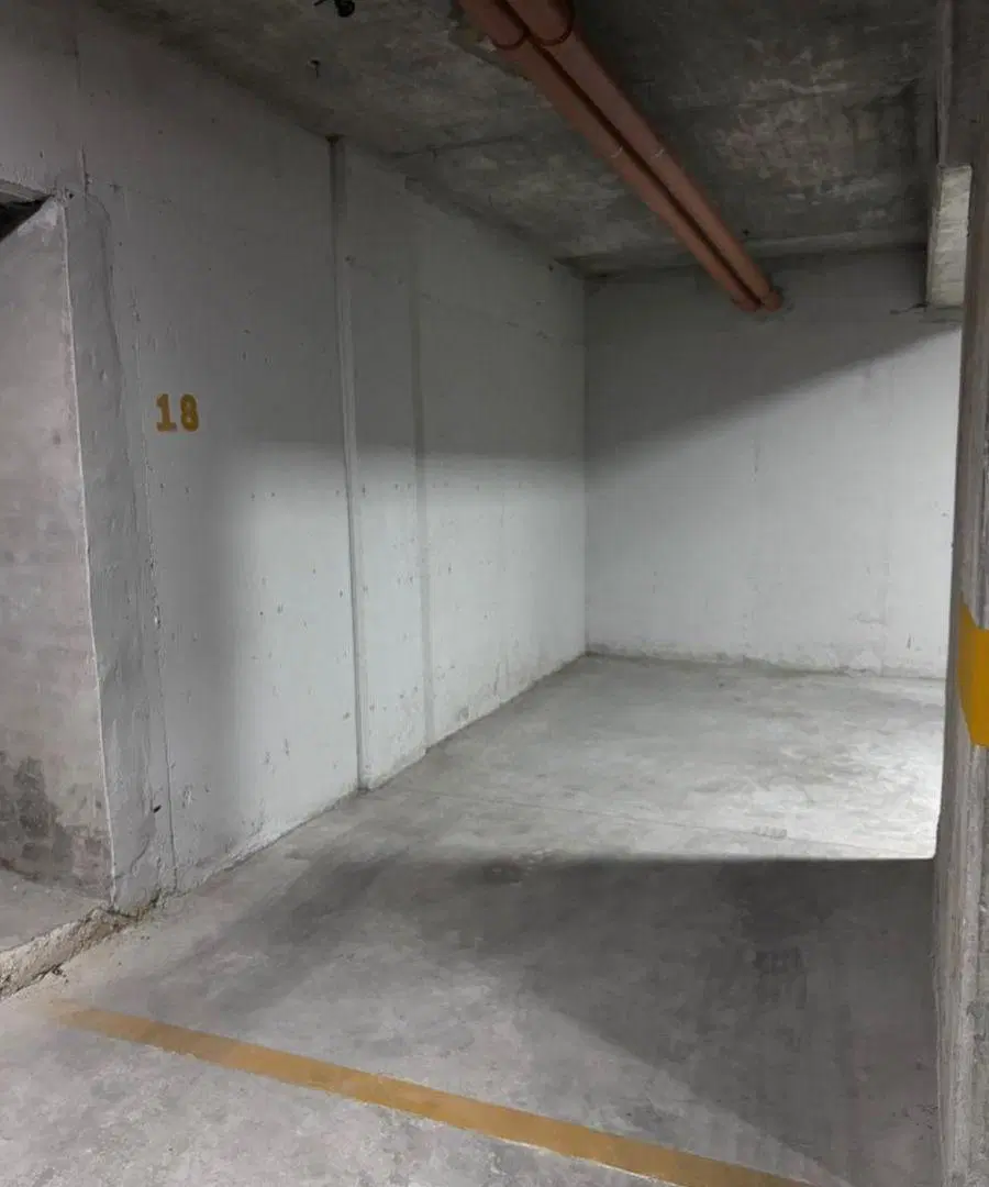 Cochera en alquiler en subsuelo Ituzaingó Norte 4