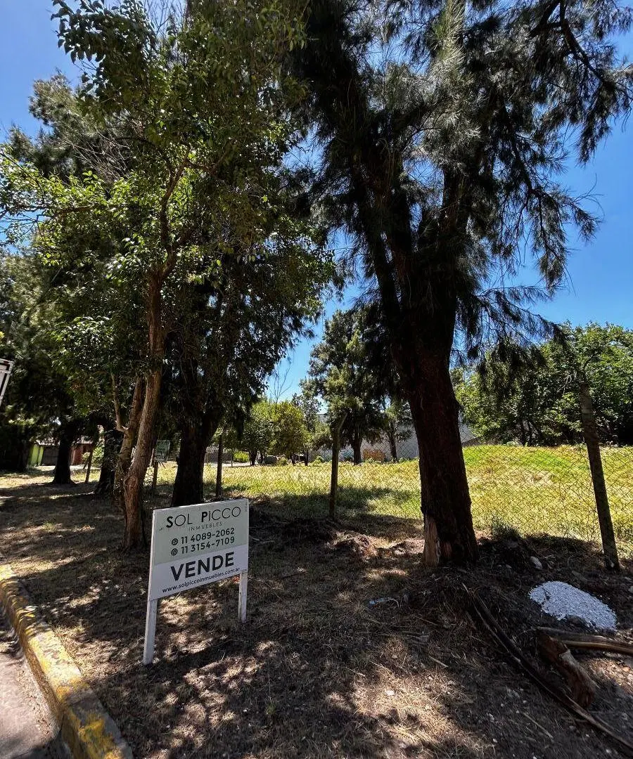 Lote de 657 m2 en esquina - a mts de Colectora Villa Udaondo 3