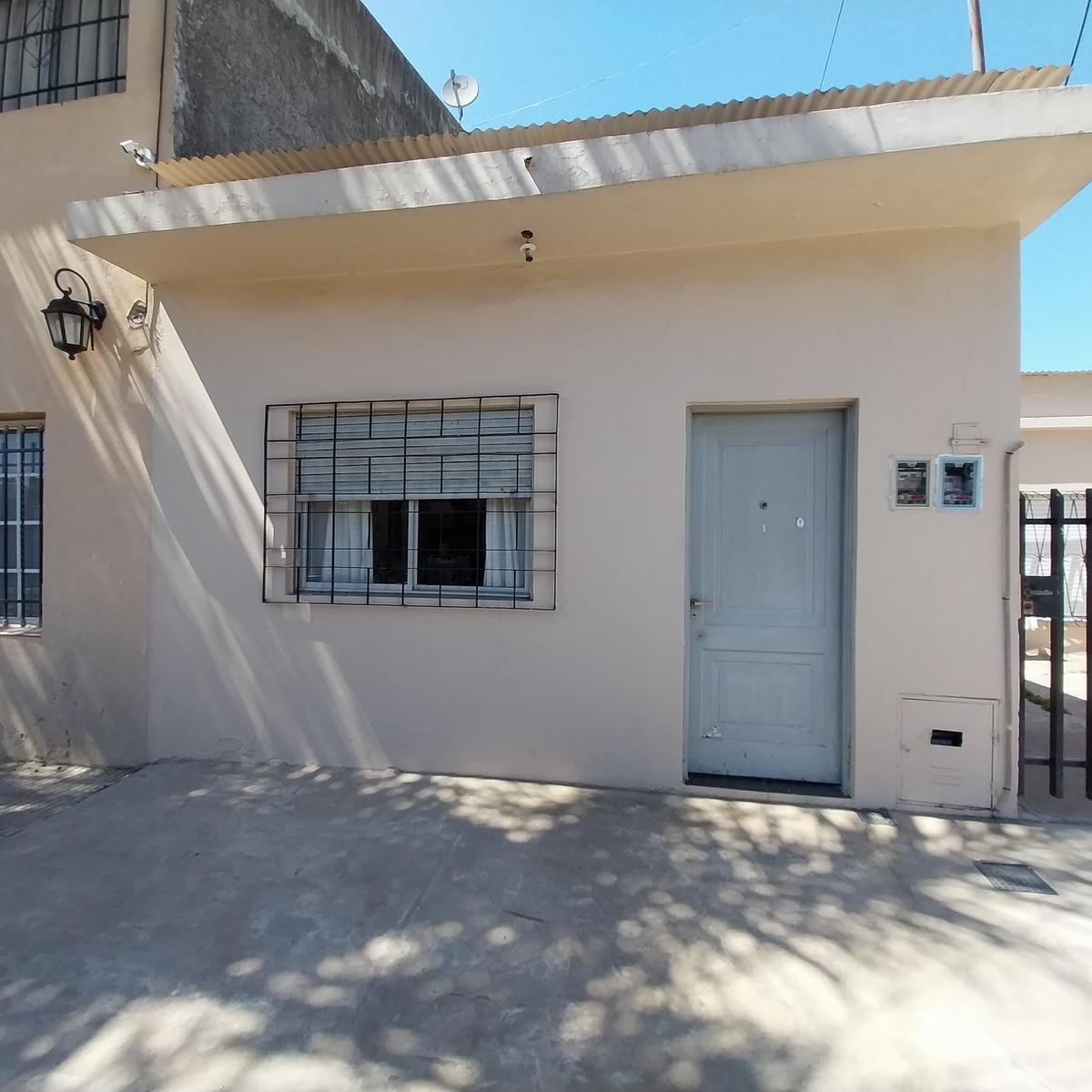 3 Departamentos en Venta en G. de Laferrere 2