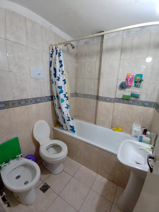 Casa en Venta en Gregorio de Laferrere 5