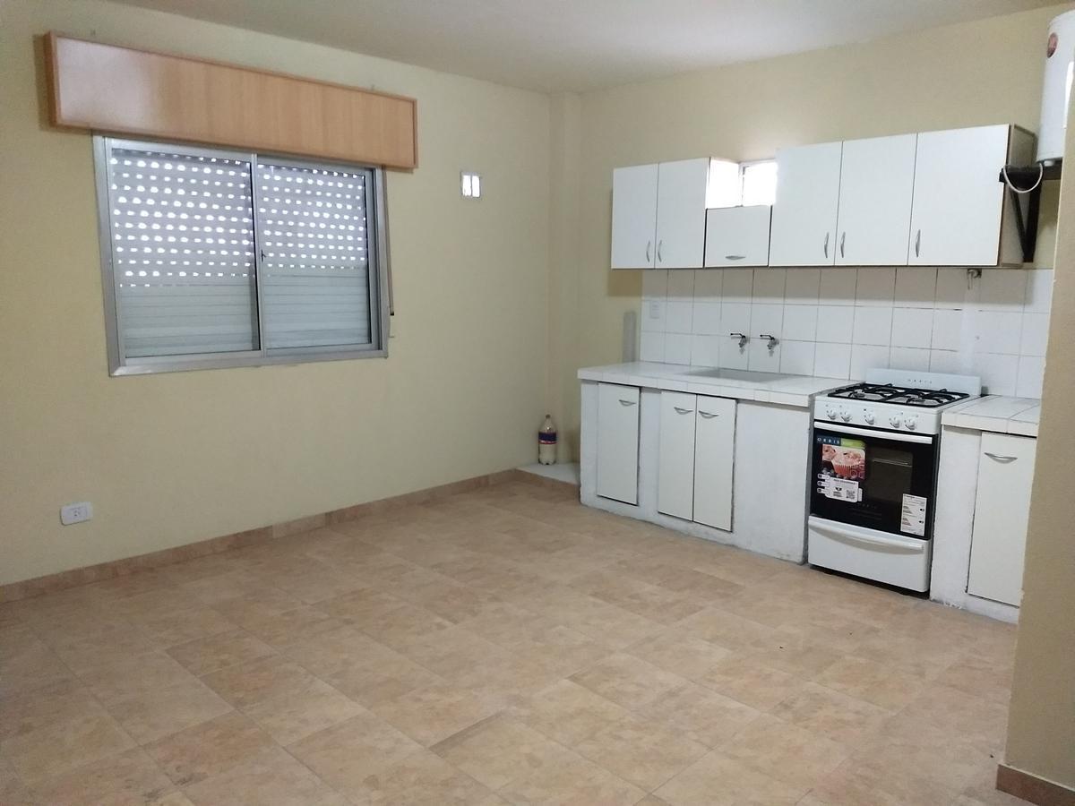 Edificio Comercial en Venta en Gregorio de Laferrere 5