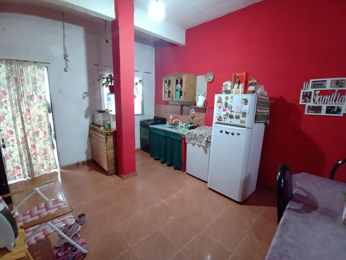 Foto de Casa en venta en Gonzalez Catan, imagen 4