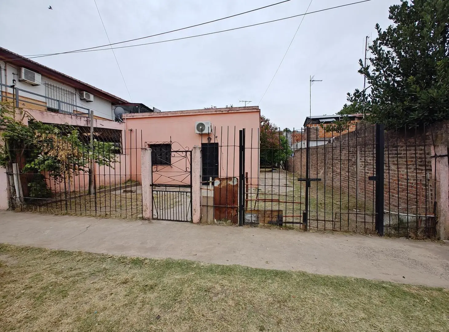 Casa en venta en G. de Laferrere 1