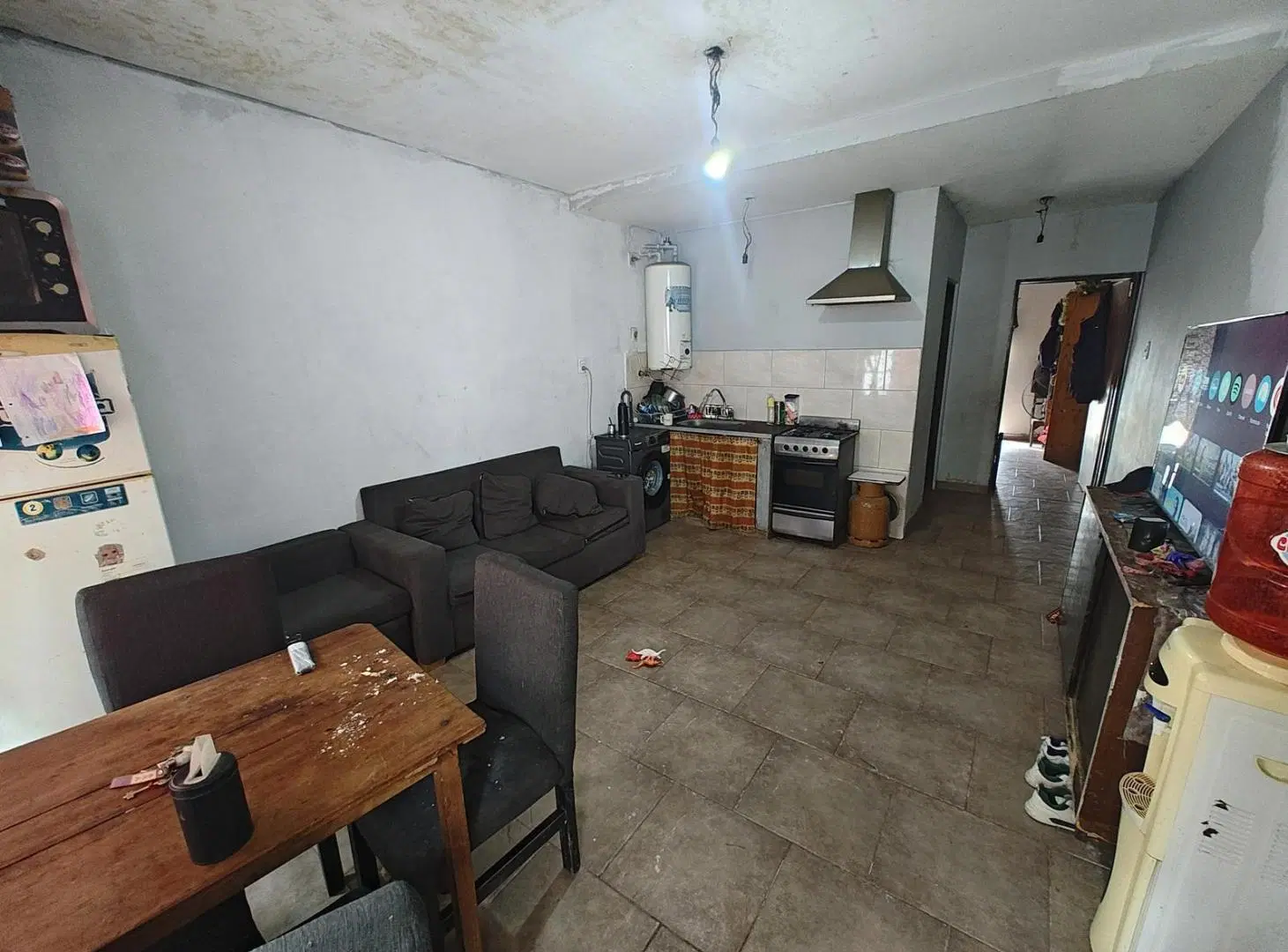 Casa y dos departamentos en venta en G. Catan 4