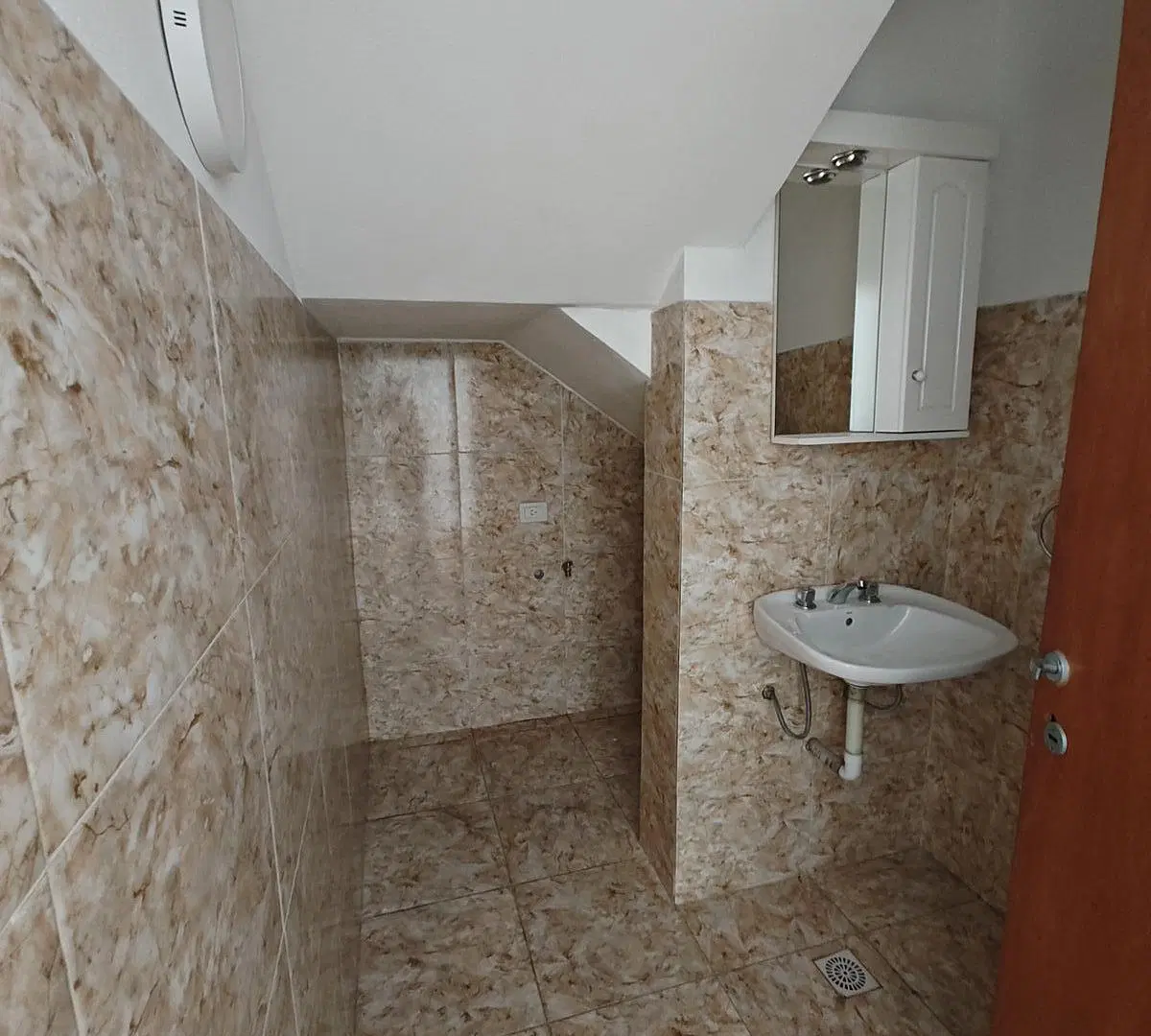Duplex en alquiler en centro de G. de Laferrere 5