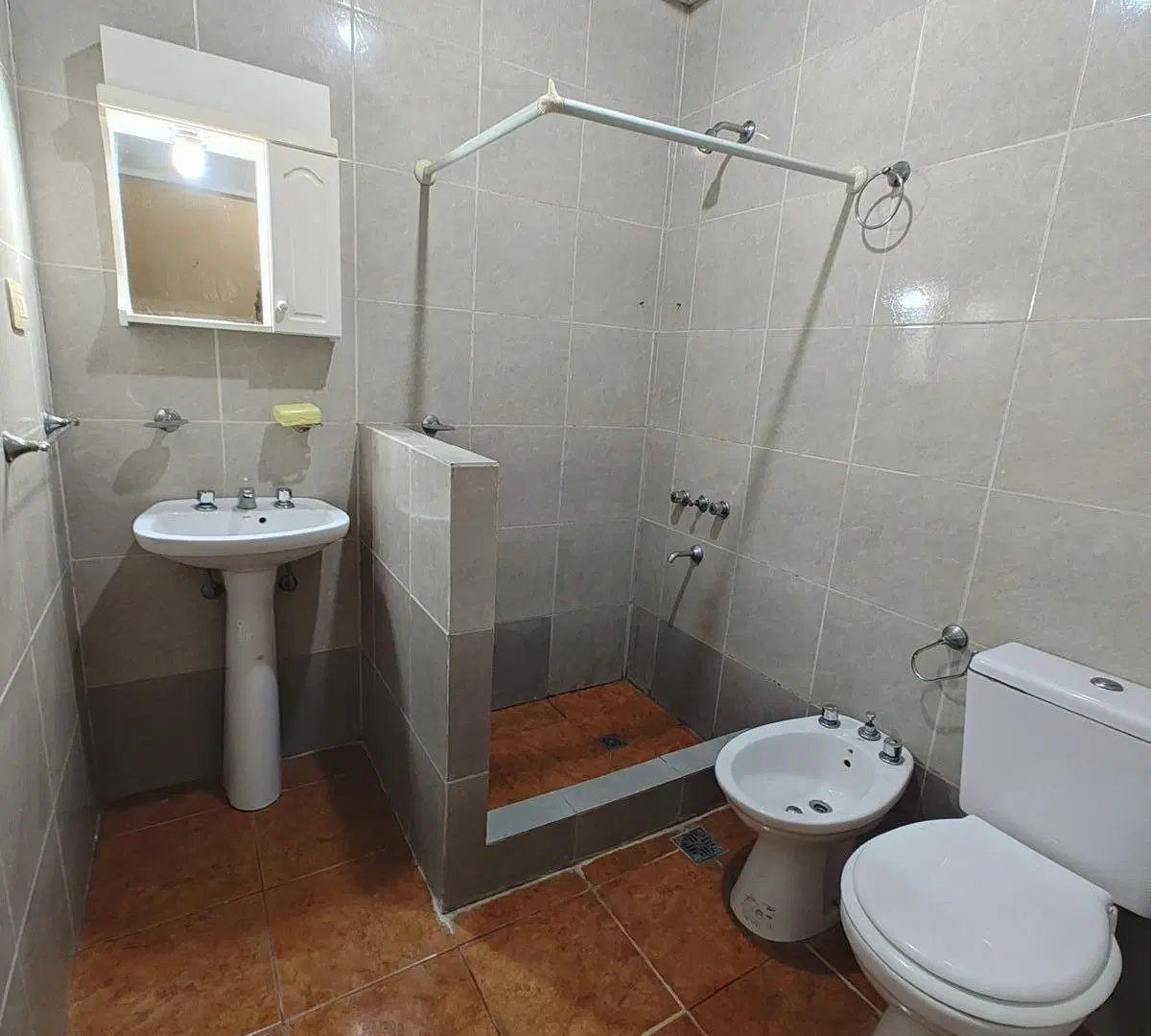 Excelente departamento en centro de Laferrere a 200 mts de Av. Luro 1