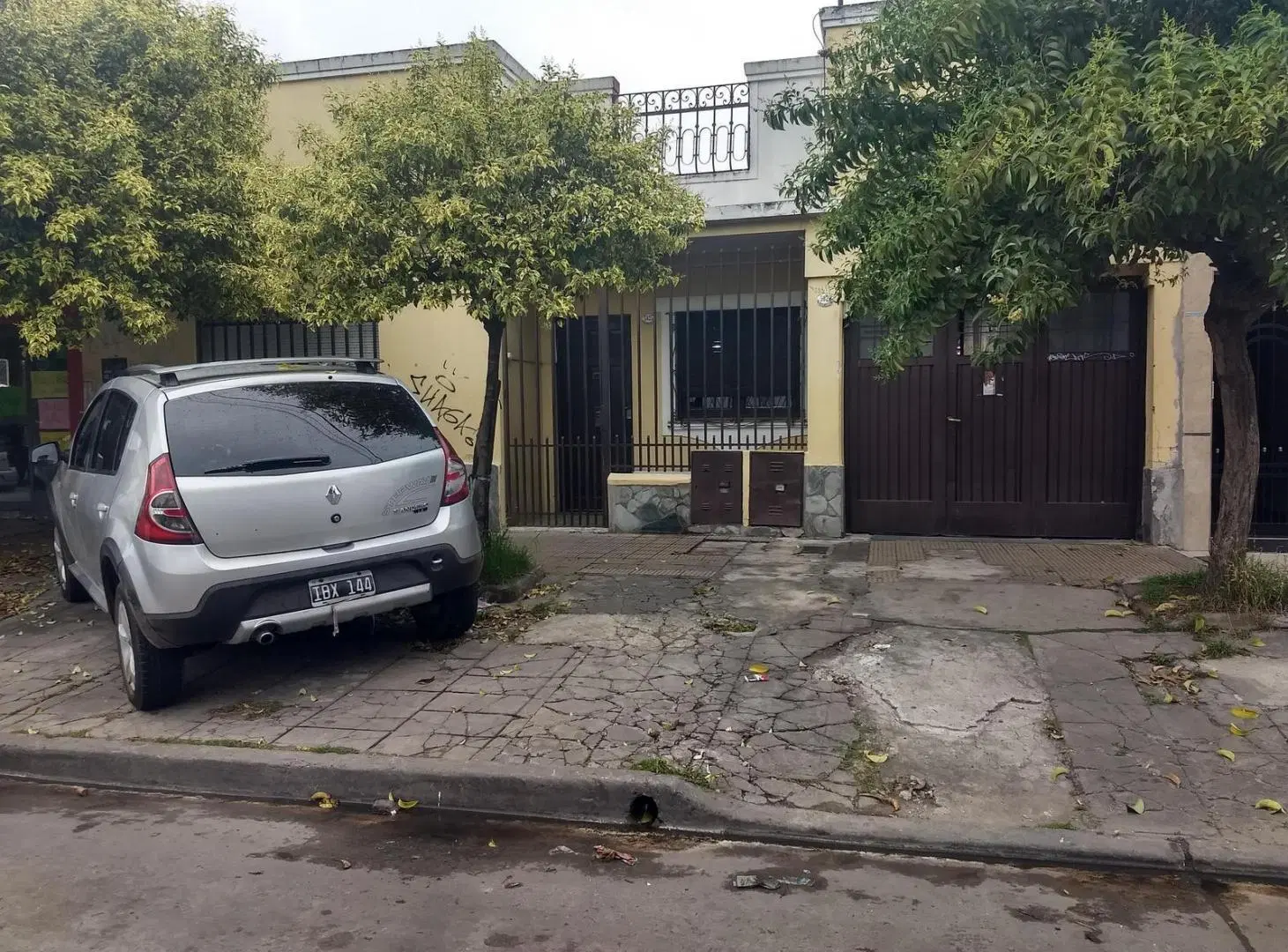 CASA con LOCAL en venta en Centro de G. de Laferrere 8