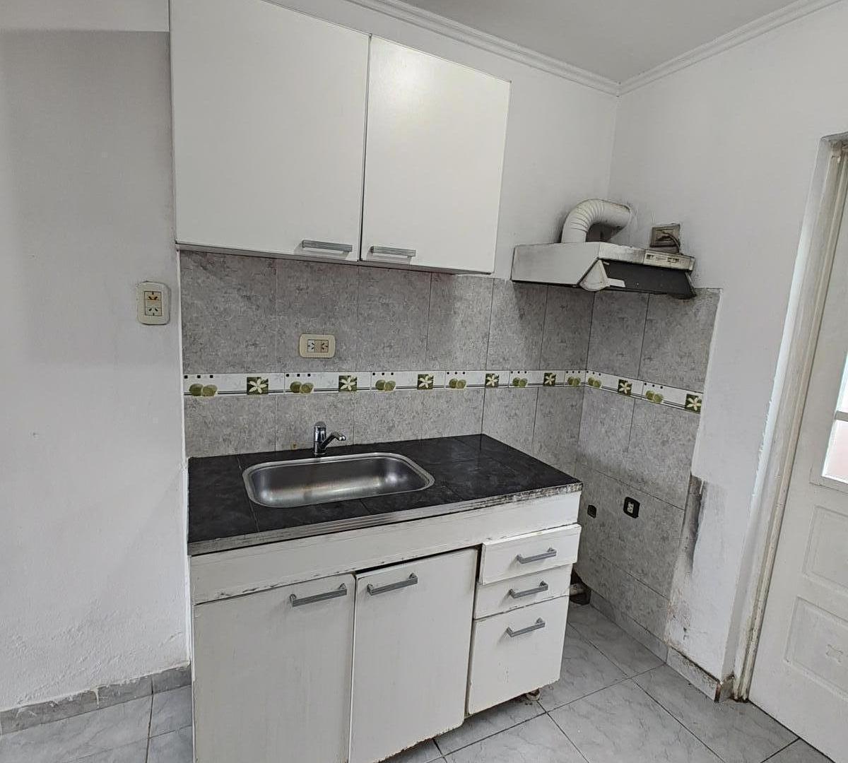 Foto de Excelente duplex Nuevo de 3 ambientes con cochera, imagen 3
