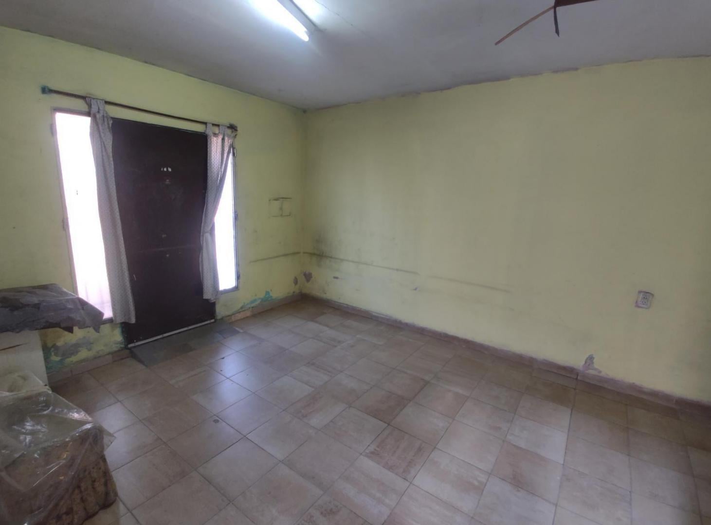 Foto de Inmuebel con casa, Dto y Local de Comercion en venta en Laferrere, imagen 4