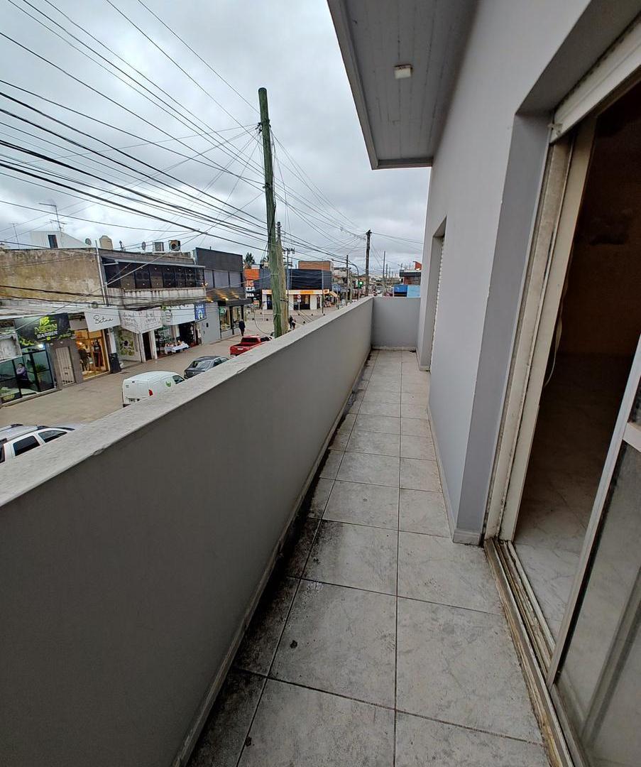 Foto de Salon en planta alta en alquiler en centro de G. de Laferrere, imagen 4