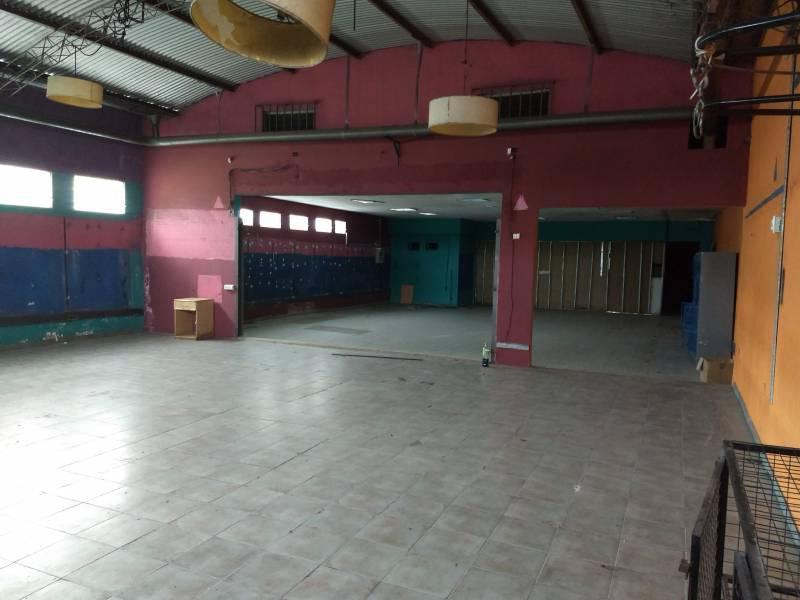 Foto de Excelente propiedad comercial en venta en Centro de G. de Laferrere, imagen 2