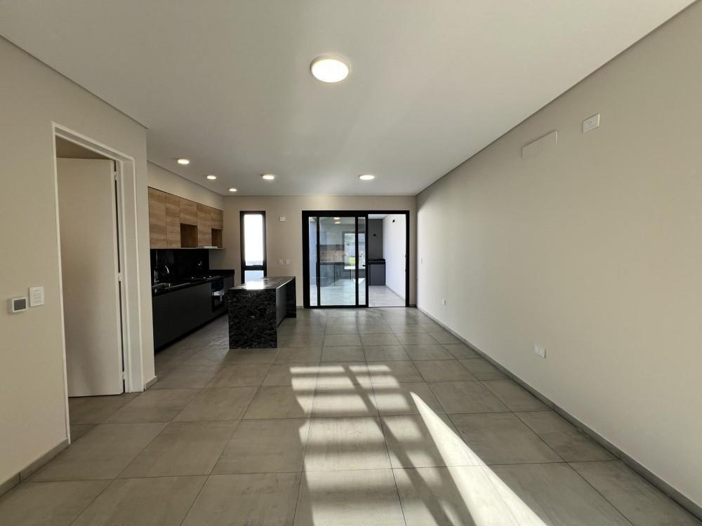 SE VENDE DUPLEX EN SAN IGNACIO VILLAGE