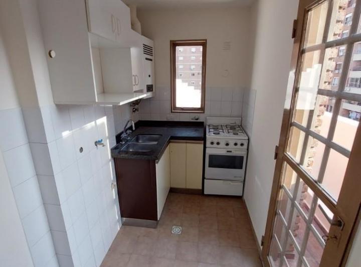 SE ALQUILA DEPARTAMENTO EN CALLE PEREDO - NUEVA CORDOBA 3