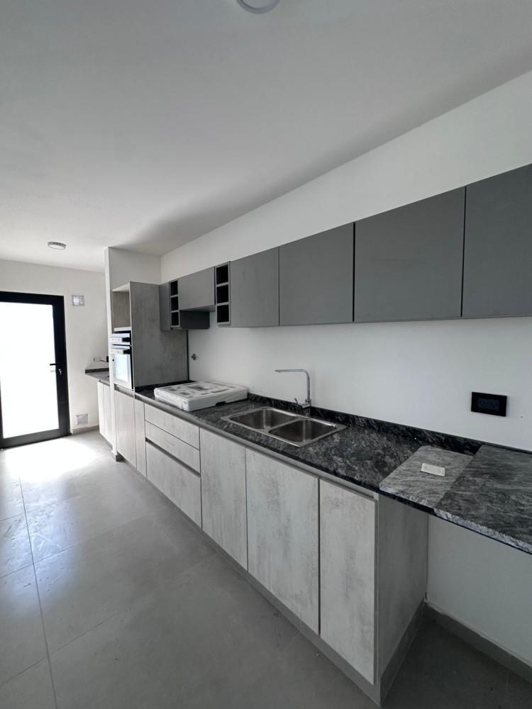 SE VENDE CASA EN DOCTA