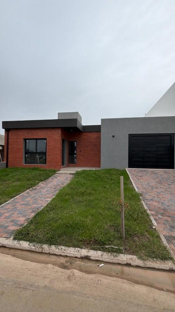 SE ALQUILA DUPLEX EN RINCONES DE MANANTIALES