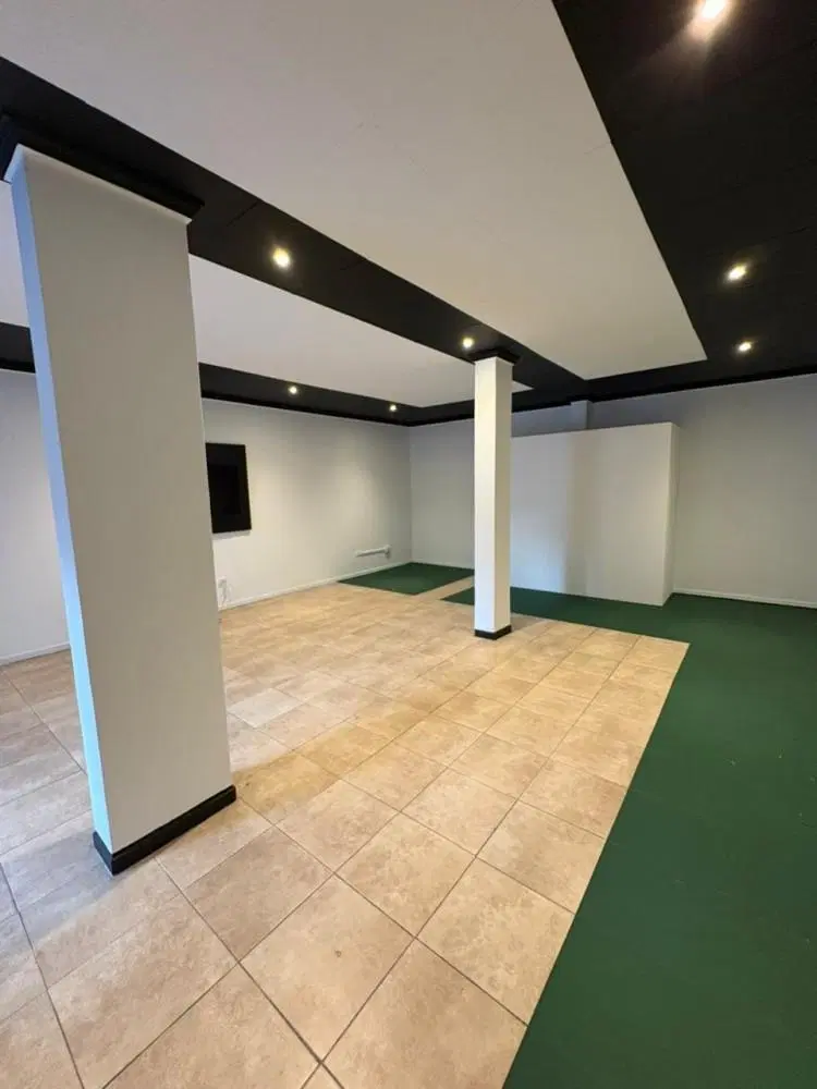 SE ALQUILA LOCAL COMERCIAL EN BARRIO JARDIN 4