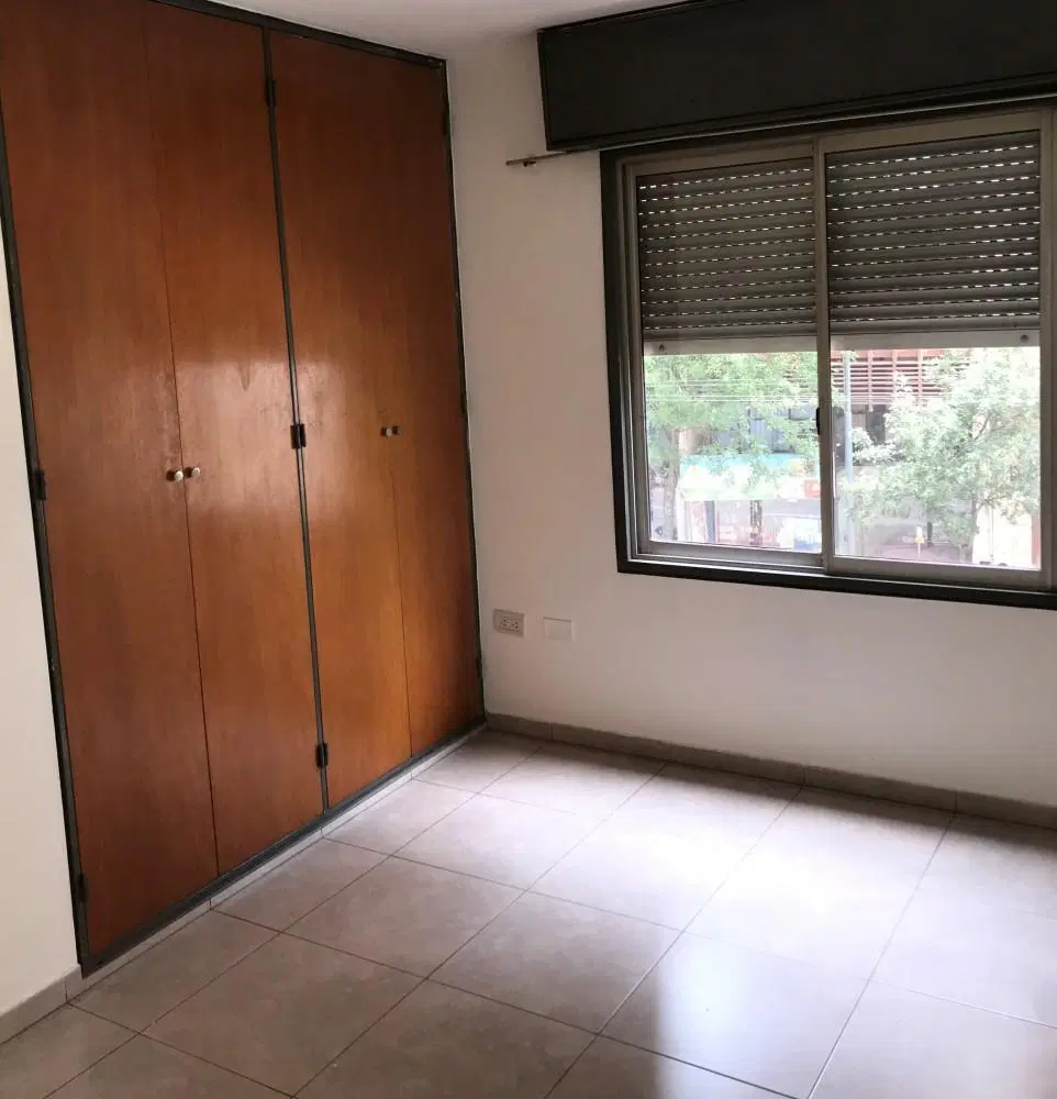 SE ALQUILA DEPARTAMENTO EN BARRIO CENTRO 4