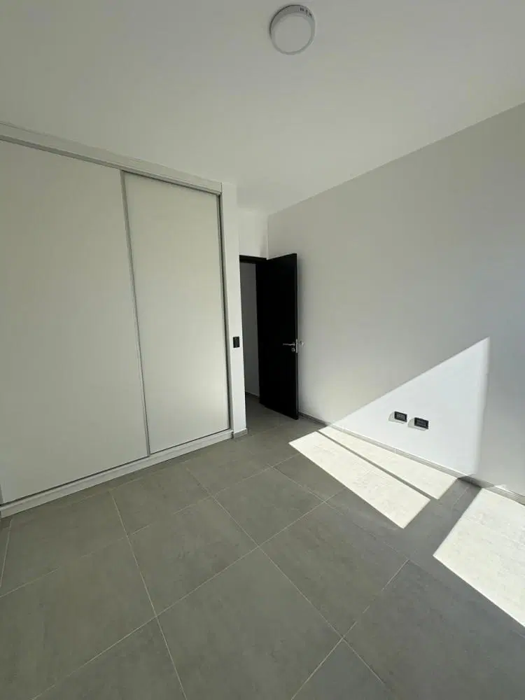 SE ALQUILA DUPLEX EN QUEBRADAS DE MANANTIALES 3