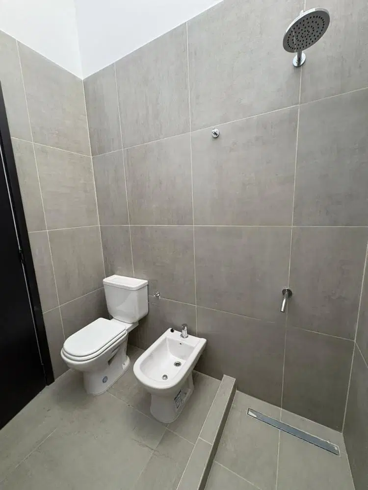 SE ALQUILA DUPLEX EN QUEBRADAS DE MANANTIALES 2