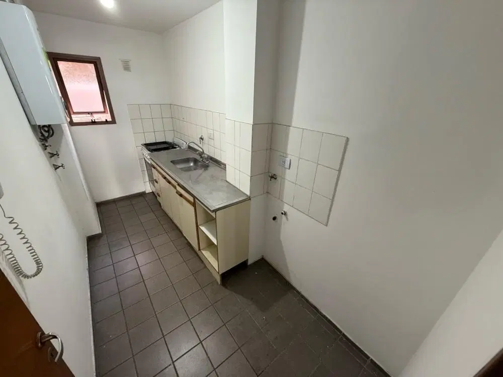 Moreno & Asociados ALQUILA departamento de 2 dormitorios en barrio nueva córdoba 3