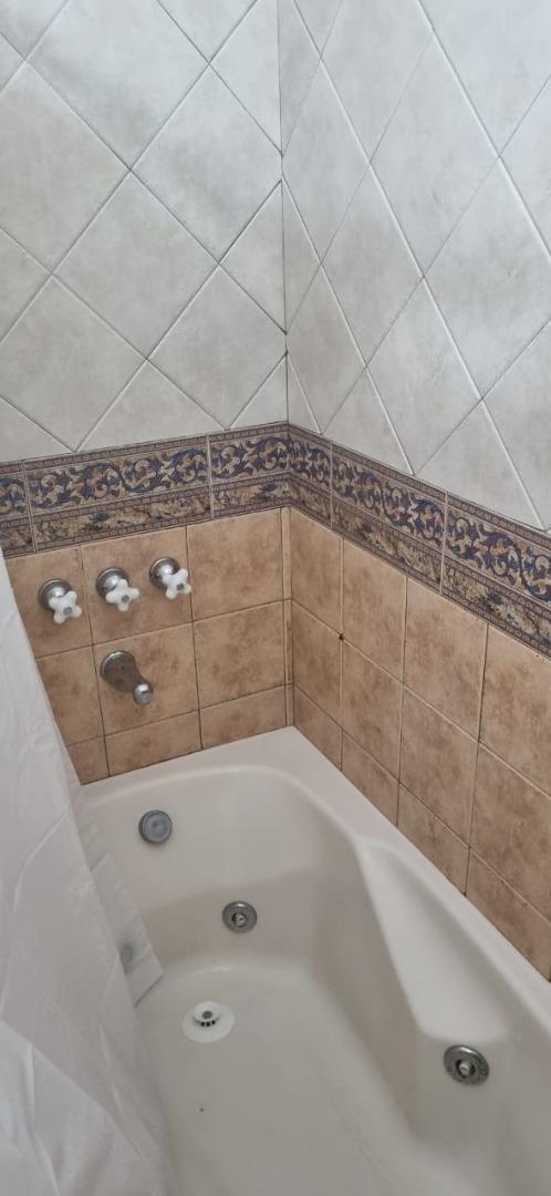 Venta Departamento 2 ambientes con Cochera Adrogué