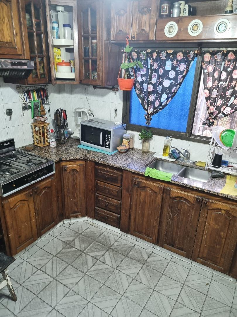 Foto de Venta Casa 4 ambientes, Banfield., imagen 4