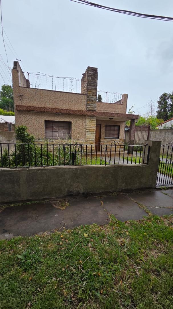 Venta casa 2 familias, Temperley