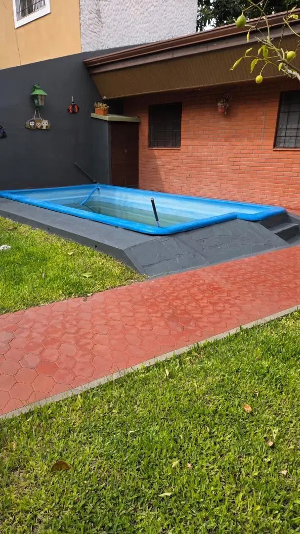 Venta casa 9 ambientes Temperley 5