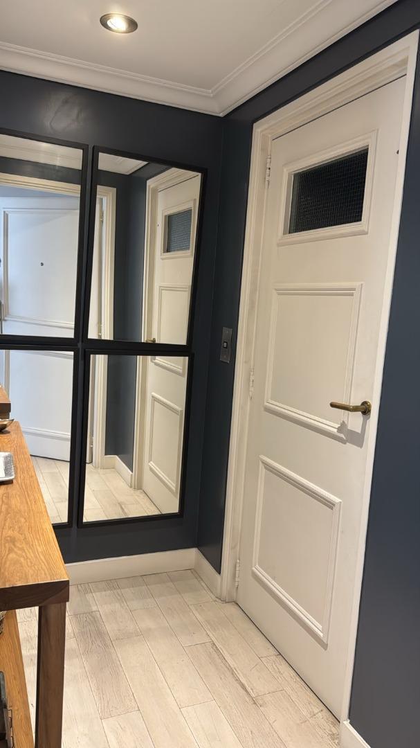 Foto de Venta Piso 8 ambientes c/Cochera Lomas de Zamora, imagen 2