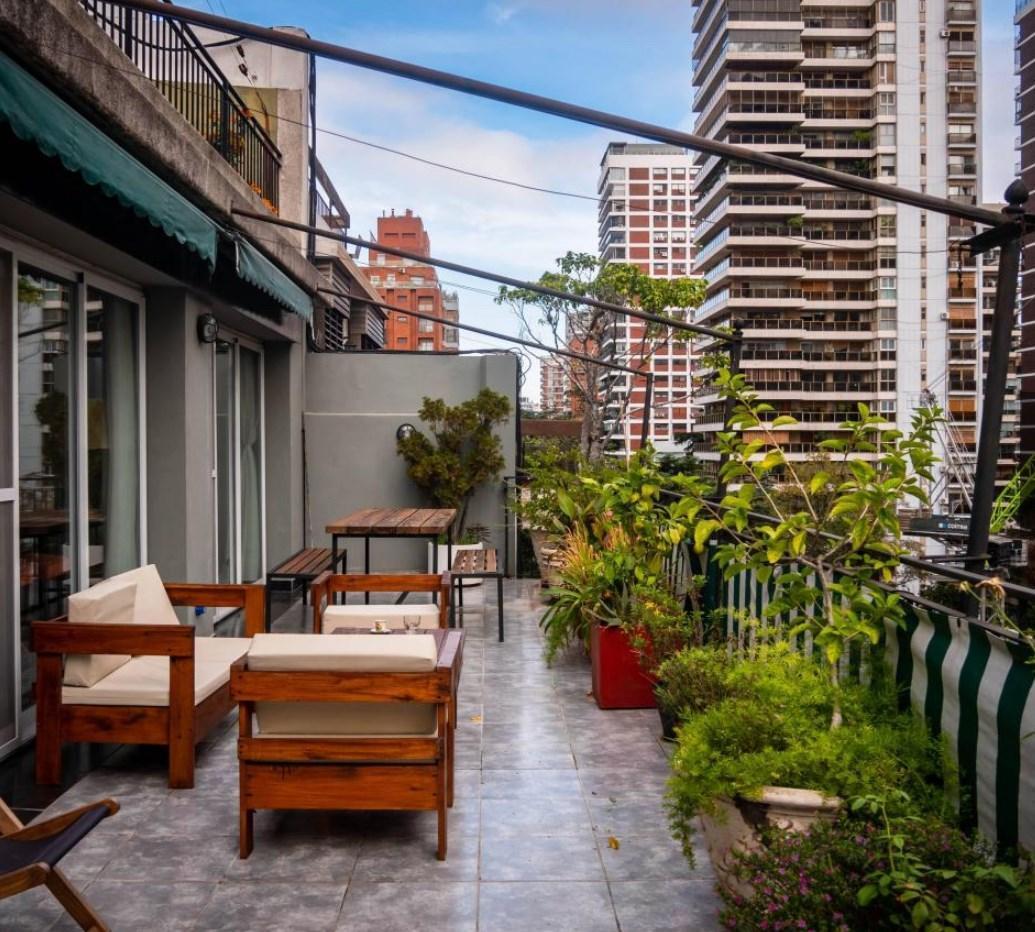 Dúplex 6 Ambientes con Cochera y Balcones Aterrazados – Piso Alto Súper Luminoso