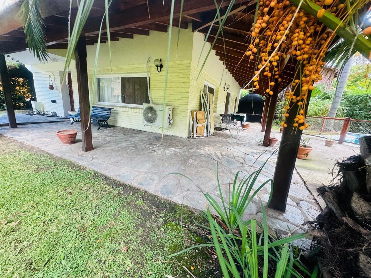Foto de APTO CRÉDITO casa en venta 5 amb CON PILETA FRENTE AL GOLF EN COUNTRY, imagen 5
