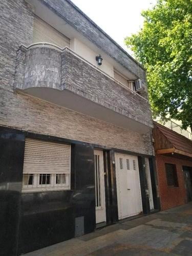 Venta casa 6 ambientes - apto credito - Villa del Parque