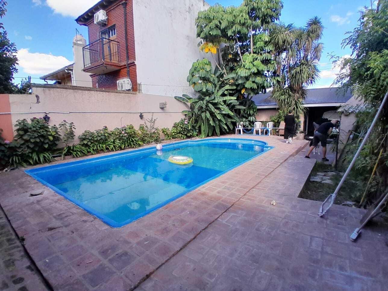 Casa Quinta en Venta en Longchamps, Almirante Brown, G.B.A. Zona Sur