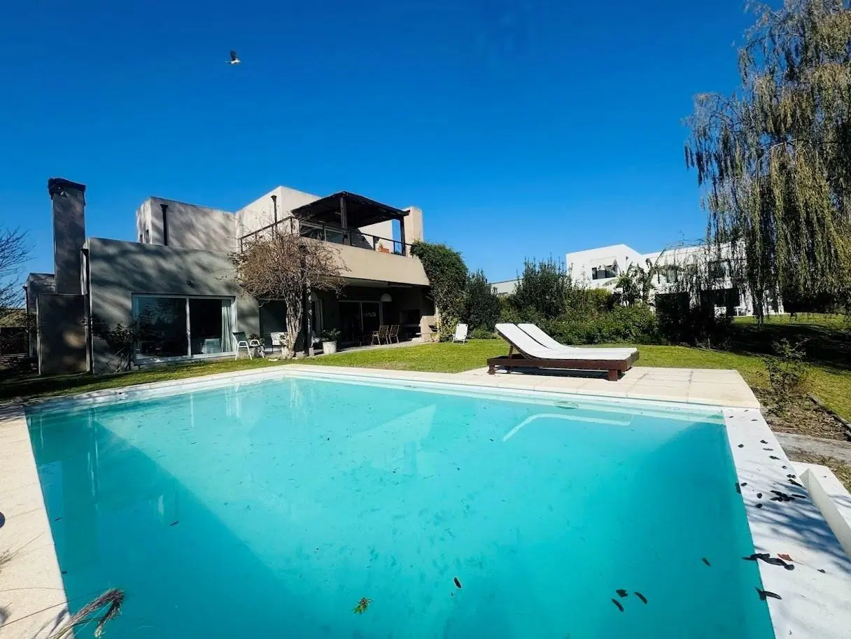 Casa  en Venta en El Cantón Norte, El Cantón, Escobar 2