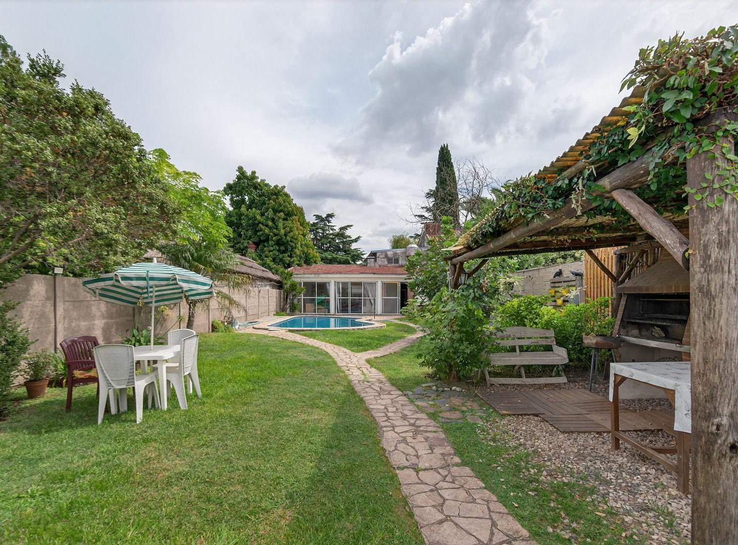 Foto de Casa en Venta en Ituzaingó, G.B.A. Zona Oeste, Argentina, imagen 1