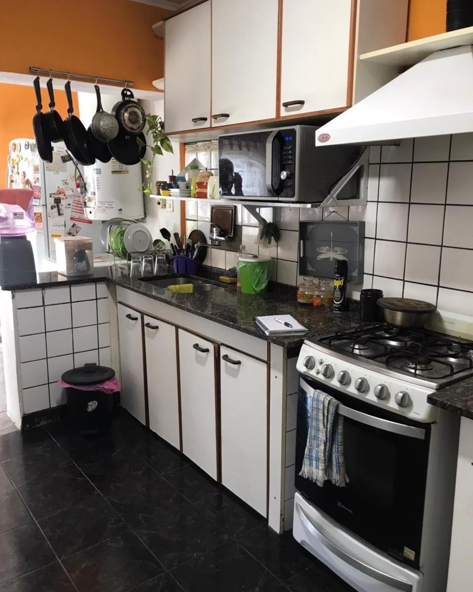 VENTA DE CASA ADROGUE SOBRE AVENIDA SAN MARTÍN