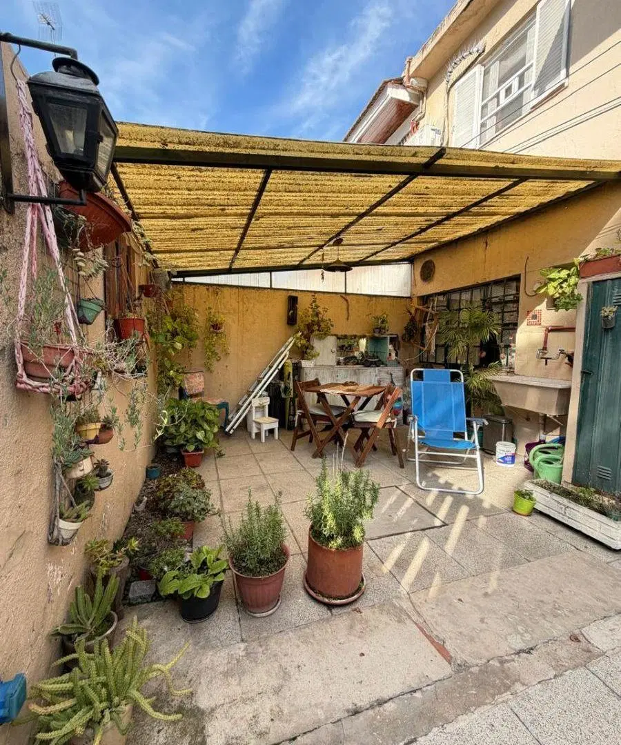 VENTA-EXCELENTE Y LUMINOSO-PH EN ADROGUÉ 3