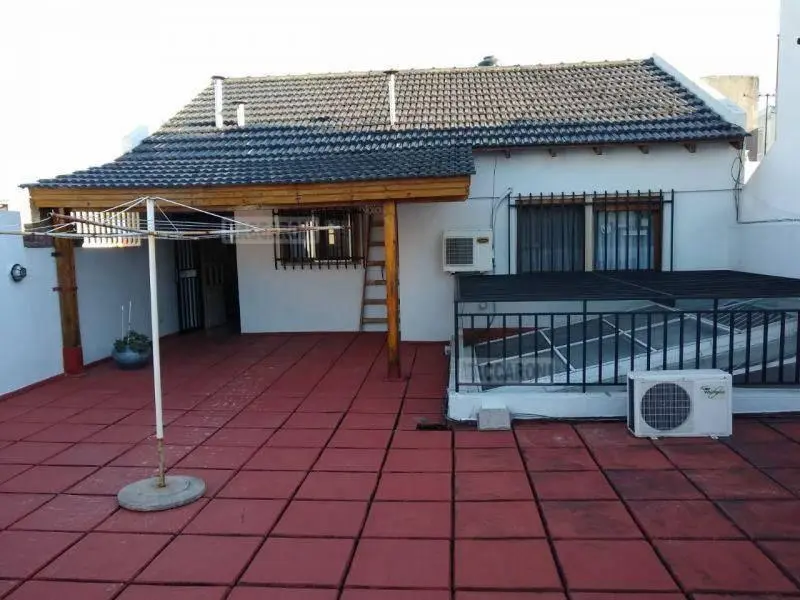 Casa 4 ambientes. | ACASSUSO al 7000 3