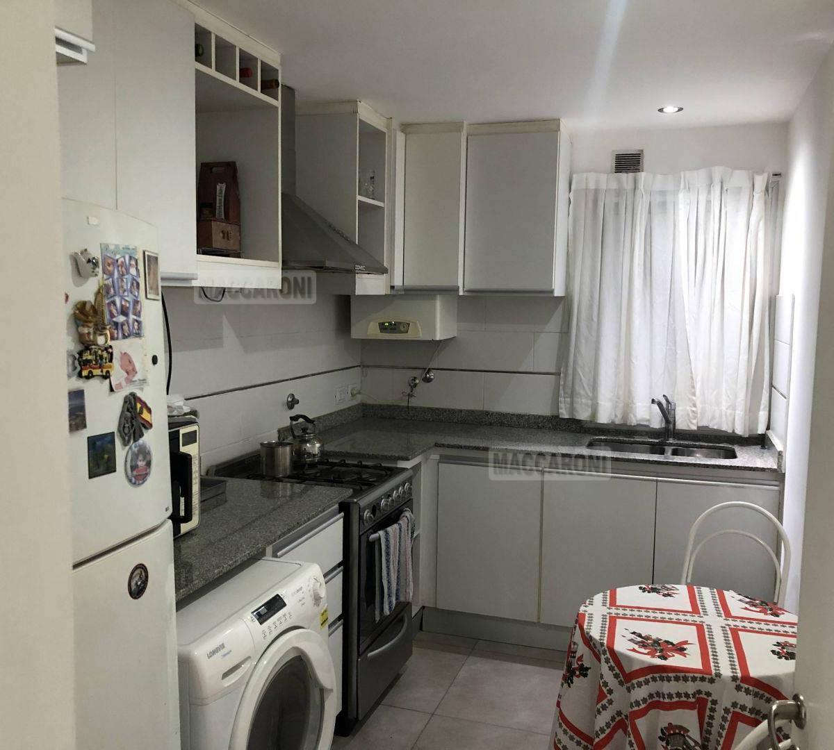 Foto de Departamento 4 ambientes. | FONROUGE al 200, imagen 4