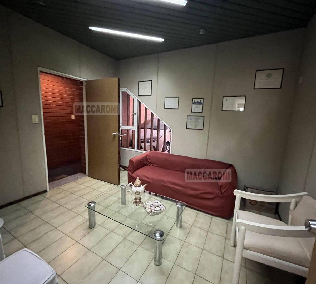 Casa 6 Ambientes. | Montiel Al 900 1