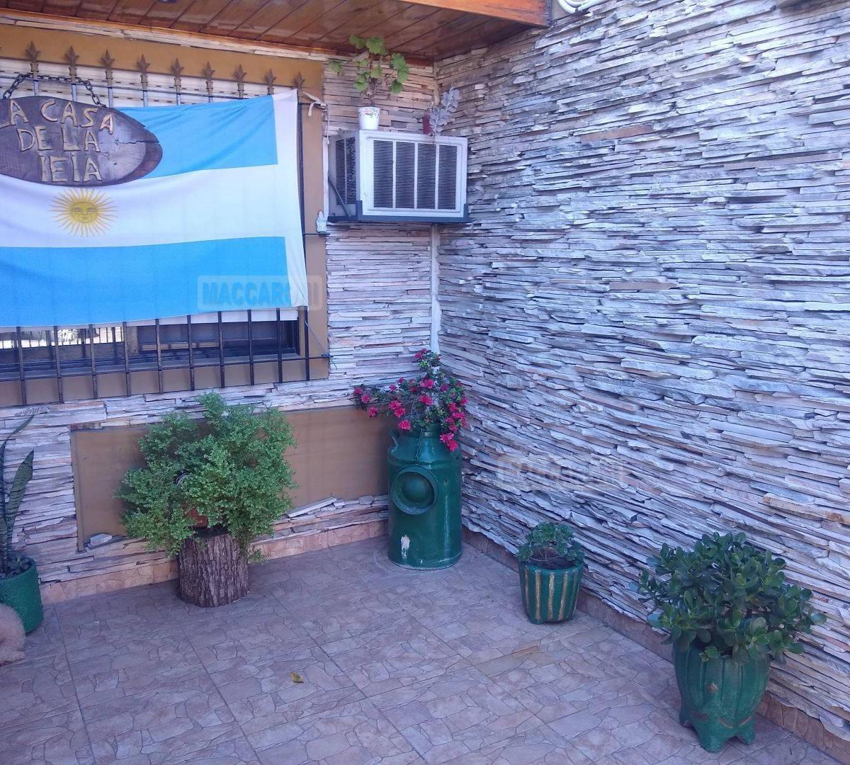 Casa 5 ambientes. | ALCORTA, AMANCiO al 3400