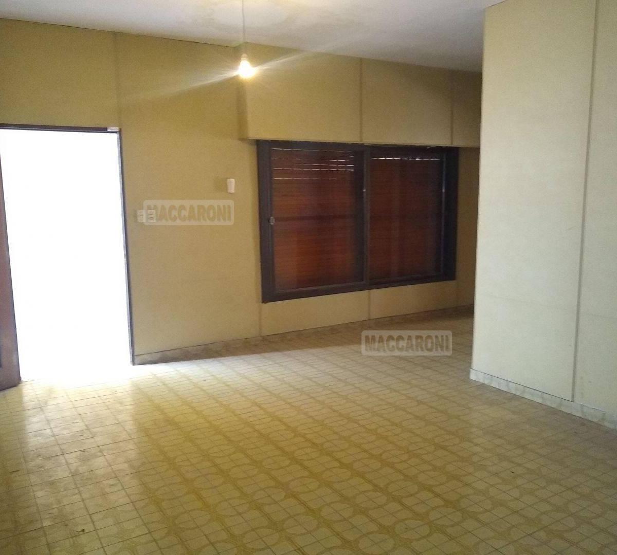 Casa 6 Ambientes. | Oliden Al 900 1